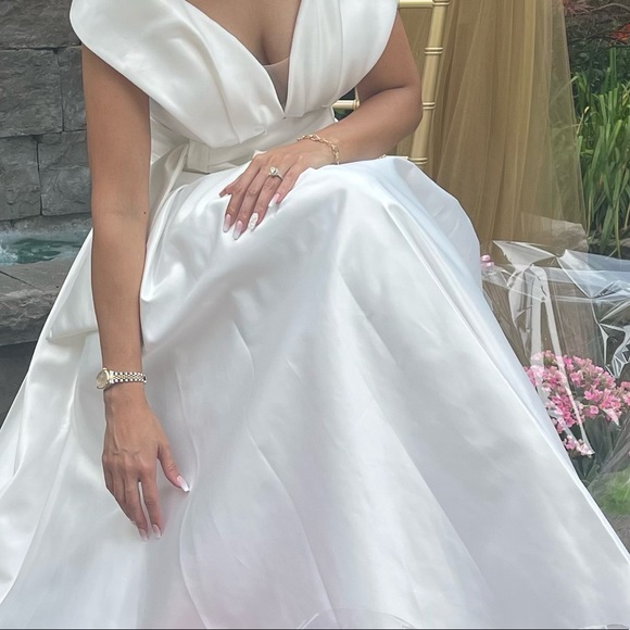 Wedding dress and accessories Long Underwear Slip for Bridal,Sheer Bridal Veils - Picture 2 of 11